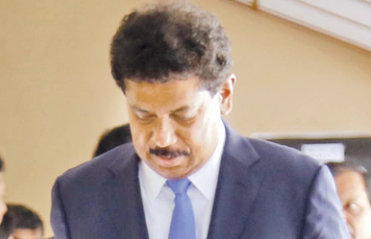 ރާޖަޕަކްސާގެ ވެރިކަމުގެ ކޮރަޕްޝަނުގެ ޝަރީއަތް ފަށައިފި