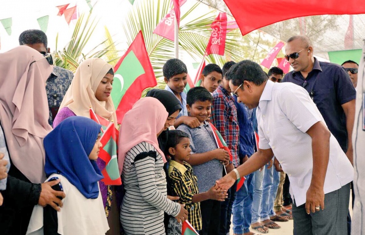 އިގްތިސާދީ ވާހަކަ ދައްކާނީ އަޅުގަނޑުގެ ހިޔަނީގައި ހުރެ