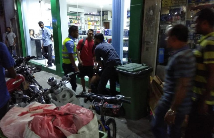 ވަޅި ހަރާފައި ފިލަން ދުވި މީހަކު އަތުލައިގެންފި