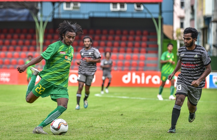 ގްރީން އާއި މާޒިޔާ އެއްވަރު، އީގަލްސް އަށް މޮޅެއް