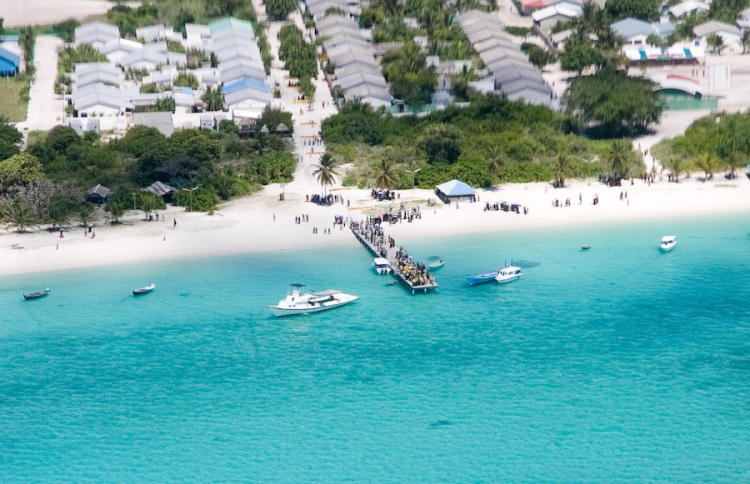 މިލަންދޫގައި ޕްލާސްޓިކް މަދުކުރަން ޖަމިއްޔާއަކުން ފަށަނީ