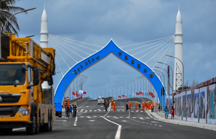 ސިނަމާލެ ބްރިޖުން ފީ ނެގުމުގެ ވިސްނުމެއް ނެތް: ނަހުލާ