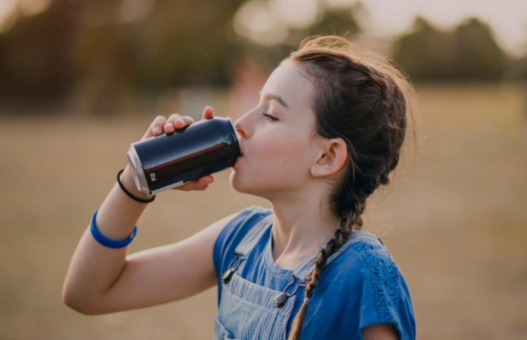 ކުޑަކުދިންނަށް އެނަޖީ ޑްރިންކްސް ވިއްކުން މަނާކުރަނީ