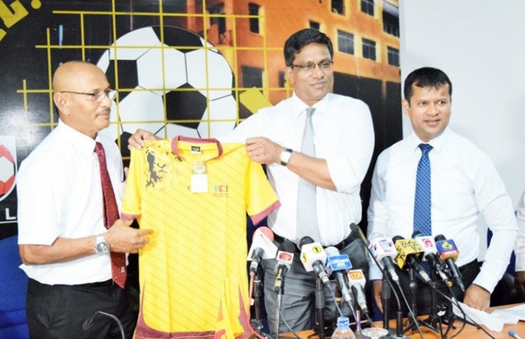 ރާއްޖޭގެ ބަލިފައިތައް އެނގޭ: ލަންކާ ކޯޗު