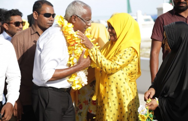 އިބޫ ހުވަދުއަށް: ކުރަހާ މަންޒަރުގައި ކުލަ ޖައްސައިފި