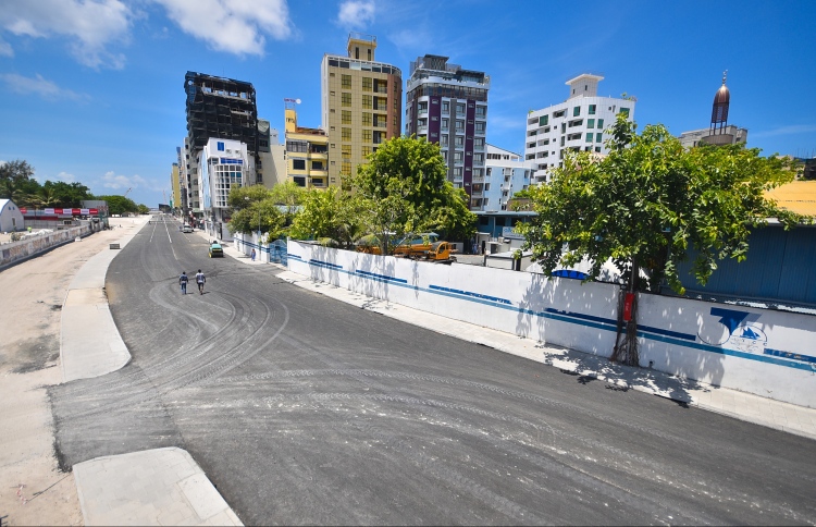 މާލޭގައި 4،000 އަށް ވުރެ ގިނަ ގަސް އިންދަނީ