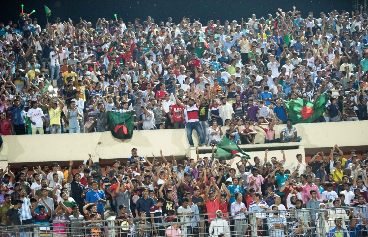 ސަޕޯޓަރުން ވެސް ތަފާތު ދެއްކި: ބަންގްލަދޭޝް ކޯޗު