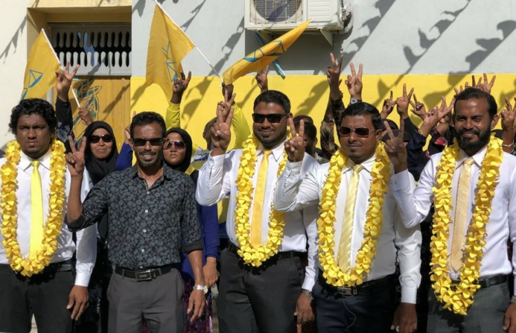 ދެވަނަ ސަސްޕެންޝަން ނިމި، ކައުންސިލަރުން އޮފީހަށް
