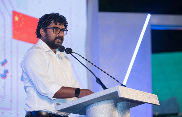 އަަދިވެސް 2.2 ބިލިއަންގެ މަސައްކަތް ކުރަންޖެހޭ:ފެނަކަ