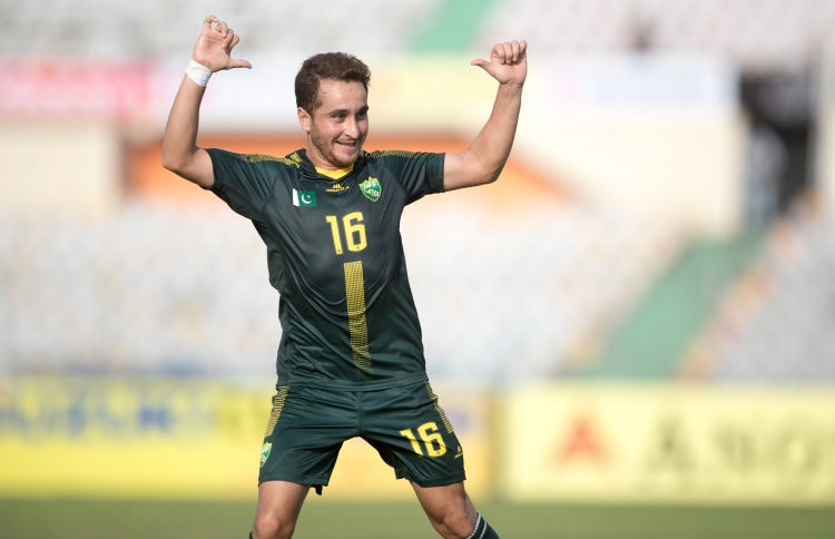 13 އަހަރަށް ފަހު ޕާކިސްތާން ސާފްގެ ސެމީ އަށް