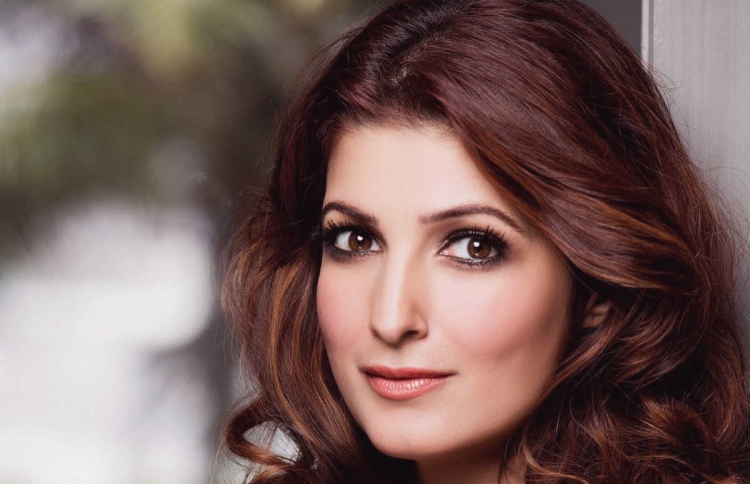 ޓްވިންކަލް: އޭނާ ސިފަ ކުރާ ގޮތުގައި އެއީ ފްލޮޕް ބަތަލާއެއް.