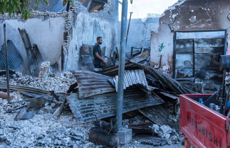 ހިތަދޫ ފިހާރައެއްގައި ރޯވެ އަނދައި ހުލިވެއްޖެ