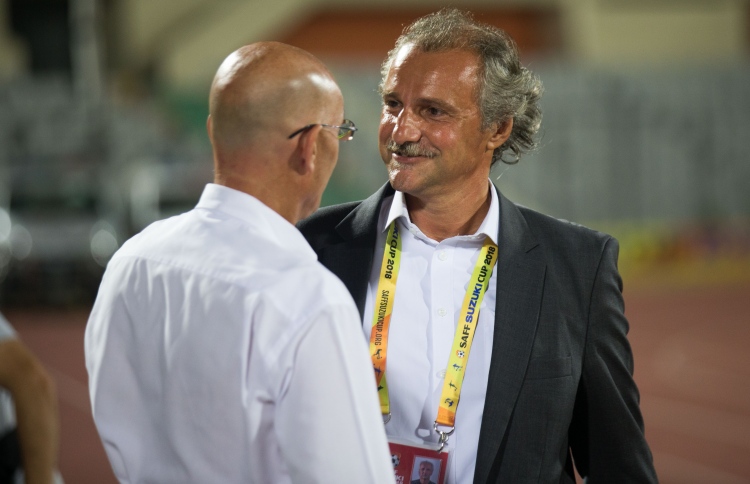 ދިވެހިންގެ ނަސީބު ގަދަކަން ފެނިއްޖެ: ގައުމީ ކޯޗު