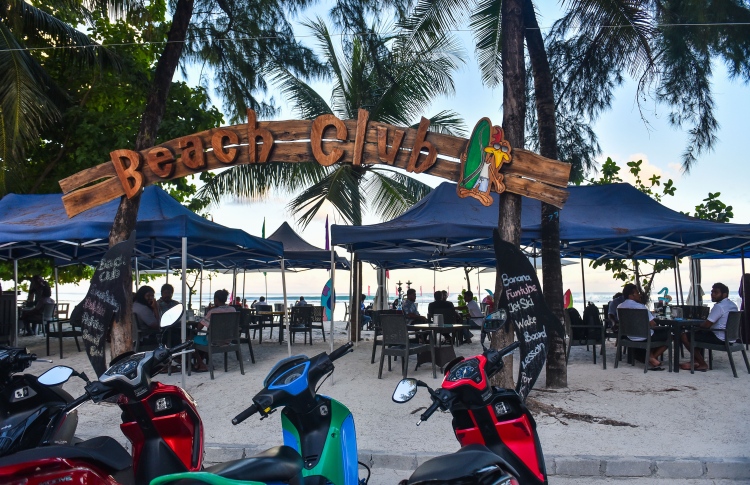 ބްރިޖާއެކު ހުޅުމާލޭގެ ކެފޭ، ރެސްޓޯރަންޓްތައް ފުރިއްޖެ