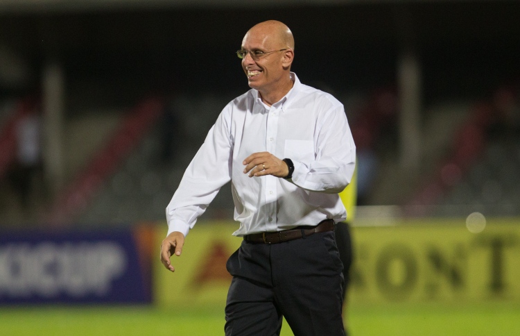 ރާއްޖެއާ މެދު އުފާކުރަން: އިންޑިއާ ކޯޗު