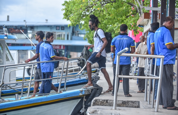 ބްރިޖާ އެކު ހުޅުލޭ ފެރީތައް ފަޅުވެއްޖެ