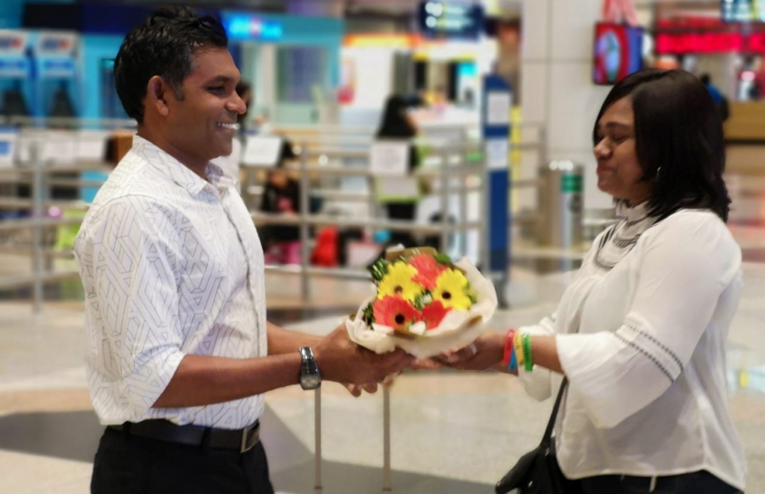 ފައިސަލް މެލޭޝިއާއަށް ވަޑައިގަތުމުން މަރުހަބާ ދެންނެވުން-- ފޮޓޯ: ސާއިމް މޫސާ