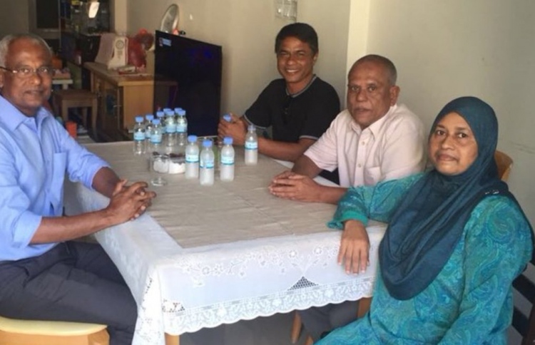 ރައީސްގެ އަރިސް، ހިޔަލީ ވެސް އިދިކޮޅާ ގުޅިއްޖެ