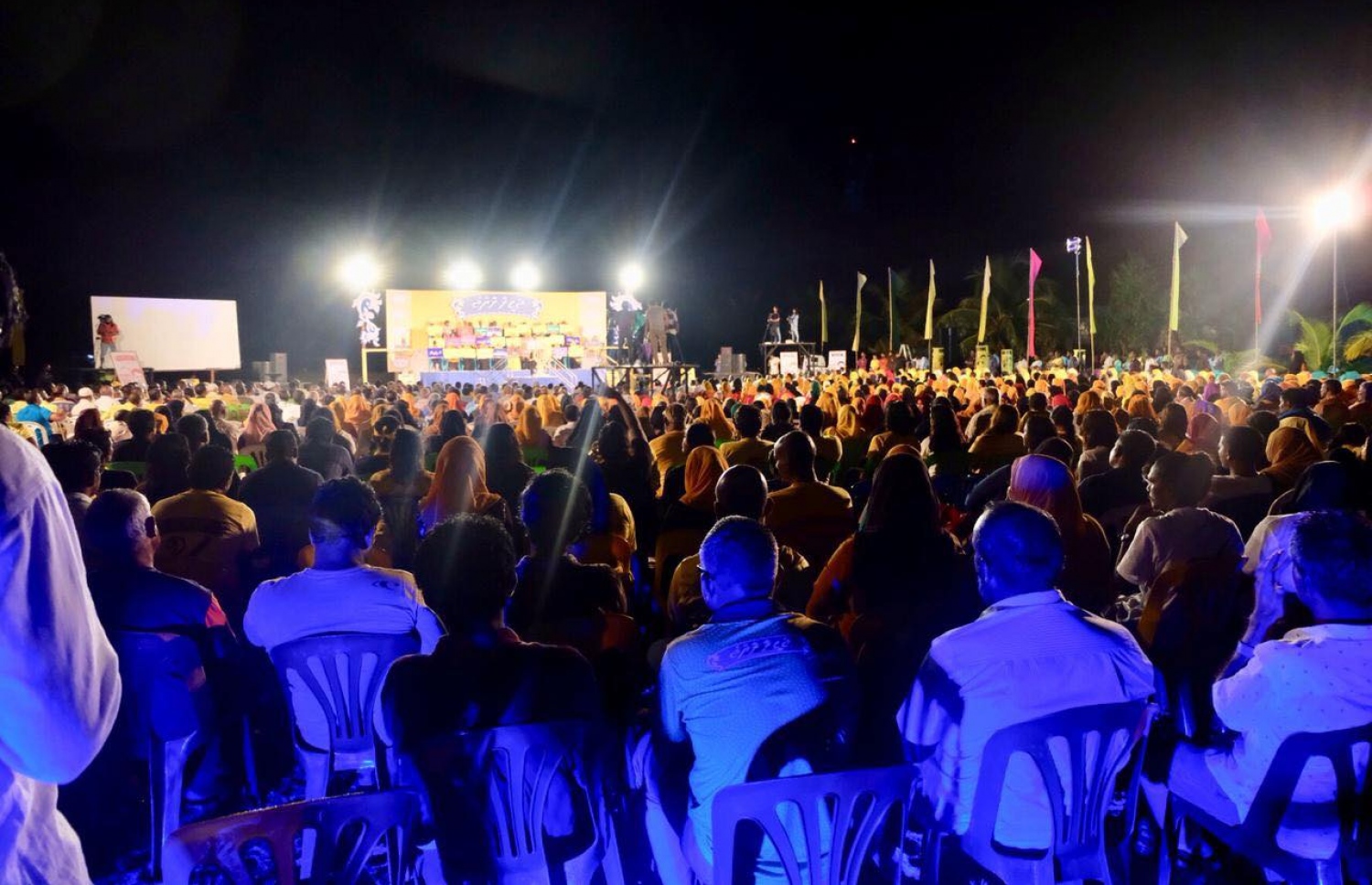 ހިންނަވަރުގައި މިރޭ ބޭއްވި އިދިކޮޅު ކޯލިޝަންގެ ބޮޑު ޖަލްސާ. - ފޮޓޯ: އެމްޑީޕީ