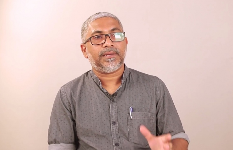 ދެ އަހަރު ފަހުން ނިޔާޒު ވެސް ރާއްޖެ ވަޑައިގަންނަވަނީ