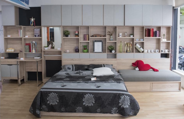 އަލޯރާގެ 18 ވަނަ އަހަރީ ދުވަހާ ދިމާކޮށް ސޭލެއް