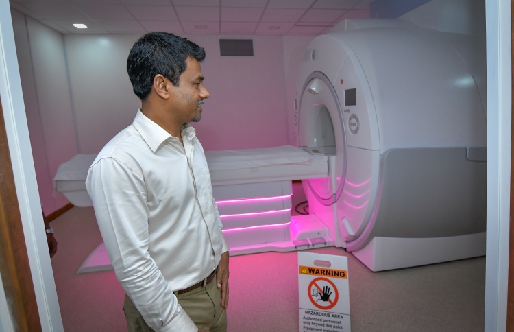 ހުޅުމާލޭ ހޮސްޕިޓަލުން އެމްއާރުއައި ހިދުމަތް ދޭން ފަށަނީ