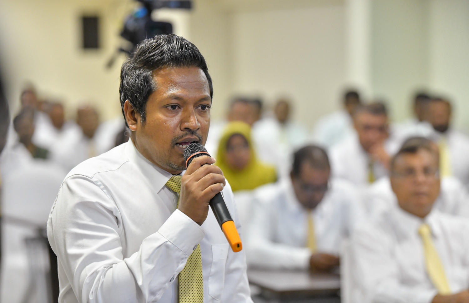 ރައްޔިތުންގެ މަޖިލީހުގެ މާފަންނު އުތުރު ދާއިރާގެ މެމްބަރު އިމްތިޔާޒް ފަހުމީ. އޭނާ ވިދާޅުވީ އެމްޑީޕީން ނިންމި ގޮތަށް ވޯޓު ނުދެއްވާނެ ކަަމަށް.