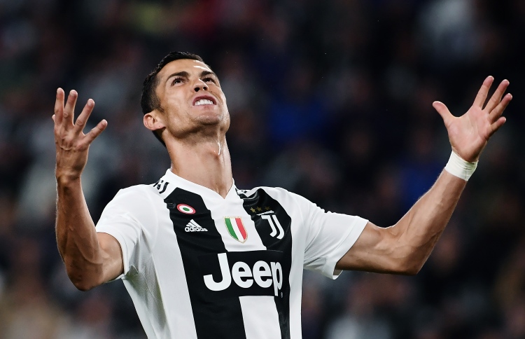 ޔުނައިޓެޑާ ދެކޮޅަށް ރޮނާލްޑޯ އަށް ކުޅެވޭނެ