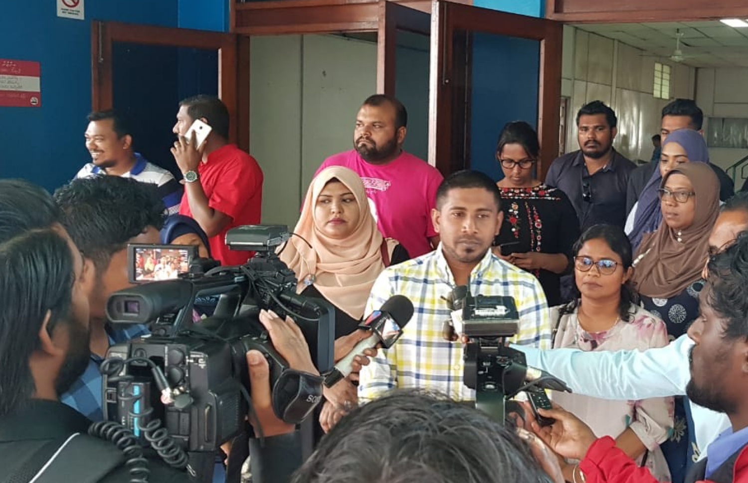 ކަރެކްޝަނަލް ސާވިސްގެ ކުރިމަތީގައި މަހްލޫފް މިއަދު ނޫސްވެރިންނާ ވާހަކަ ދައްކަވަނީ.