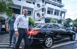 President-Elect Ibrahim Mohamed Solih on his way to meet the staff of Maldives Customs Service, post his victory in the Presidential Election 2018. PHOTO: NISHAN ALI/MIHAARU