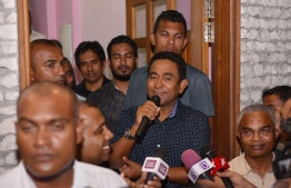 President Abdulla Yameen speaks to the press during the PPM protest held October 1, 2018 over an audio leaked of EC's President Ahmed Shareef. PHOTO/MIHAARU