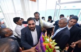 Jumhooree Party founder Qasim Ibrahim warmly welcomed upon his arrival in Maldives. PHOTO: NISHAN ALI / MIHAARU 