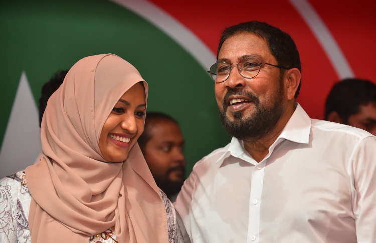 އެންމެ ހިންގުންތެރި އެއް މިނިސްޓަރަކީ އައިޝާ: ގާސިމް