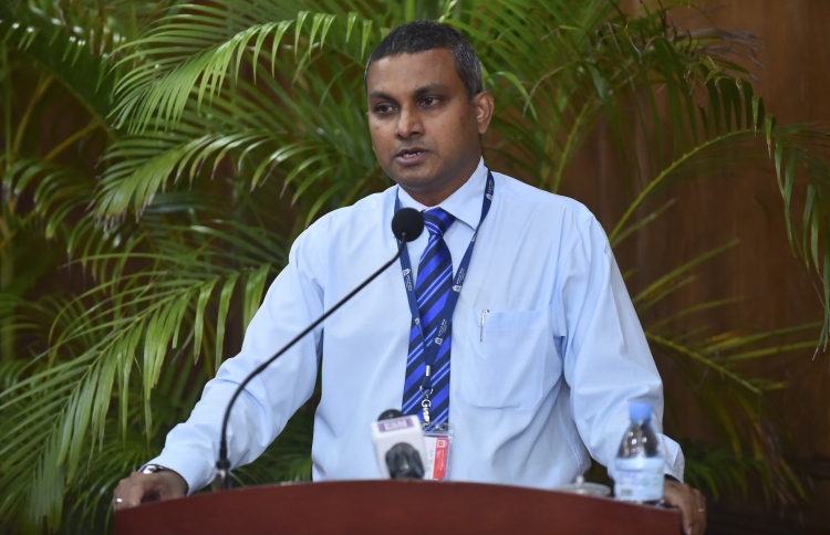 ކުރެވުނު މަސައްކަތްތަކާ މެދު ހިތްހަމަޖެހޭ: ޑރ. ފަވާޒު