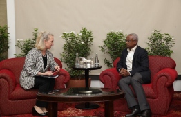 The Acting Principal Deputy Assistant Secretary of US Department of State for South and Central Asian Affairs, Alice Wells, meets with President-Elect Ibrahim Mohamed Solih. 