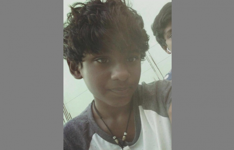 ވަޅިން ހަމަލާދީ 14 އަހަރުގެ ކުއްޖަކު މަރާލައިފި