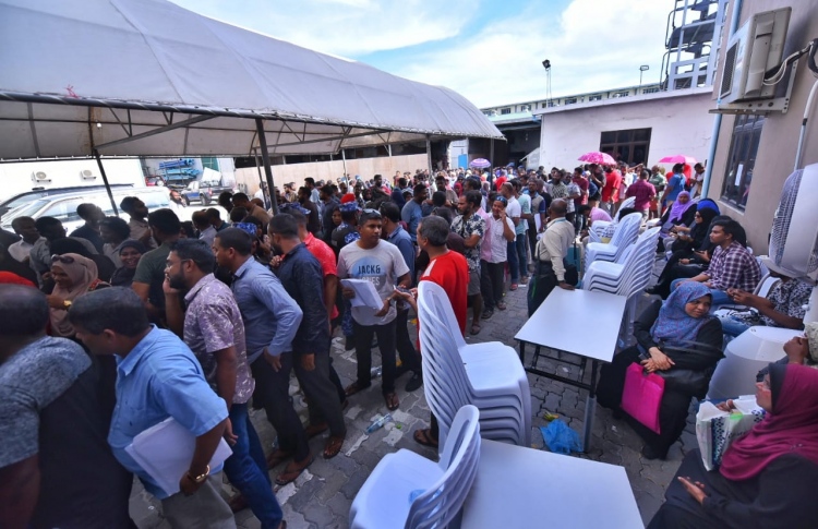 ގޯތި ވިއްކުމާ ދެކޮޅަށް އެޗްޑީސީގެ ގިނަބަޔަކު ސޮއިކޮށްފި