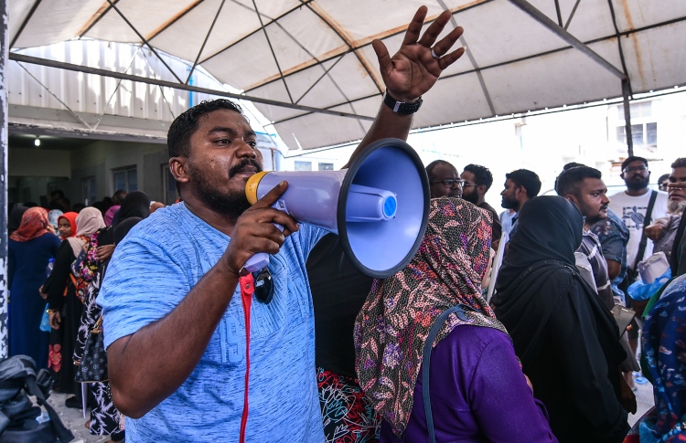 "ބިން ވިއްކަނީ ބޭއިންސާފުން، އެކަން ބަލާނަން"