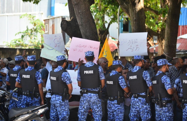 މާދަމާގެ އަޑުއެހުމަށް ނަންނޯޓުކުރުން 8:30ން ފެށިގެން