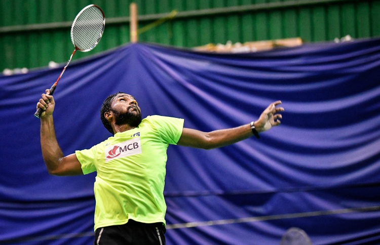 ގައުމީ ޓީމުން އަލުން ޖާގަ ލިބުމަކީ ޝަރަފެއް: ޒަޔާން