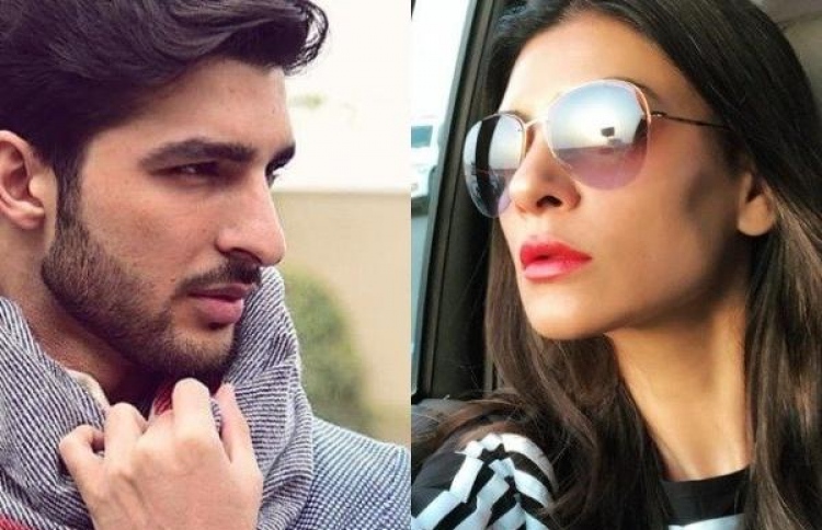 ސުޝްމިތާ އާއި ރޮހްމާން: ދެ މީހުން އުޅެނީ ރައްޓެހިވެގެން ކަމަށްވޭ.