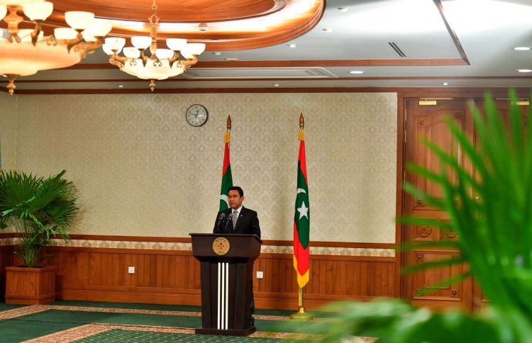 ސިޔާސީ މީހުންނަށް އުނދަގޫވާ ކަންކަން ކުރެވުނު: ރައީސް