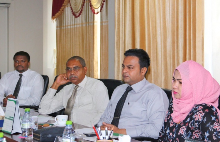 އިހްލާސްތެރި މަސައްކަތުގެ އަގު ވަޒަން ނުކުރި: އަޝްމަލީ