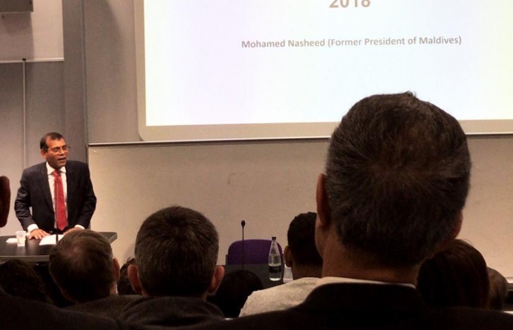 ބޭރުގައި ހުރެ ކޮރަޕްޝަން ފަޅާއަރުވާލެވުނު: ނަޝީދު