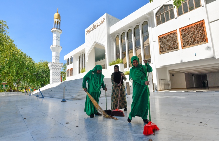 މާލޭގެ މިސްކިތްތައް ބަލަހައްޓަން ދިވެހިން ހޯދަނީ