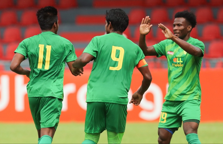 މާޒިޔާ އިން ފަހަތުން އަރައި ގްރީން ބަލިކޮށްފި