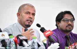Elections Commission's President Ahmed Shareef speaks to the press regarding the Supreme Court's verdict to uphold the results of the Presidential Election held on September 23, 2018. PHOTO/MIHAARU