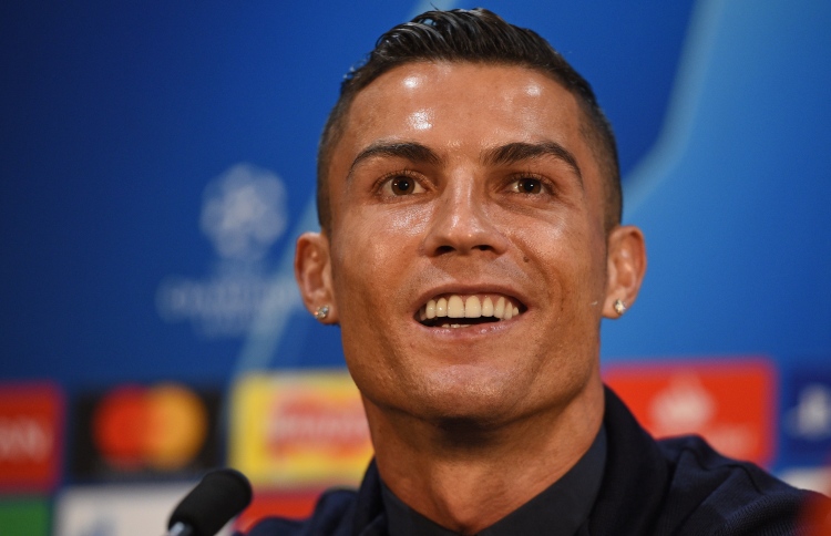 އަހަންނަށް ޔުނައިޓެޑް އަބަދުވެސް ހާއްސަވާނެ: ރޮނާލްޑޯ