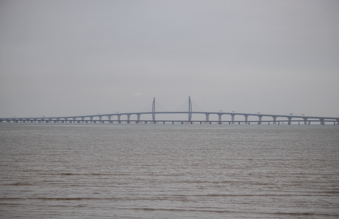 ހޮންކޮން-ޒުހައި-މަކާއޫ ބްރިޖް: އެ ބްރިޖް ހަދަން 20 ބިލިއަން ޑޮލަރު ޚަރަދު ކުރި. --ފޮޓޯ:އޭއެފްޕީ