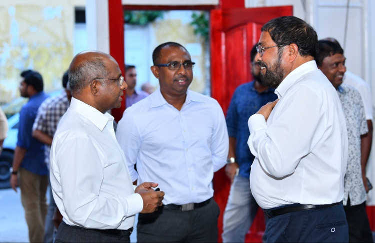 "މިހާރު ހުރި ކޮމިޝަންތައް ވަރުގަދަކުރުން މާ ރަނގަޅު"